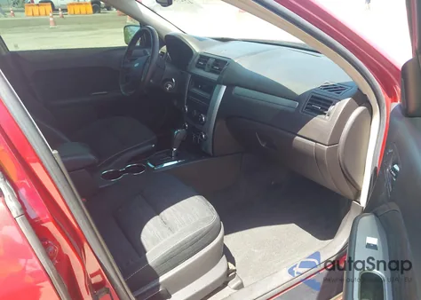 2010 Ford Fusion Se z USA, uszkodzony, nr VIN 3FAHP0HA7AR349689